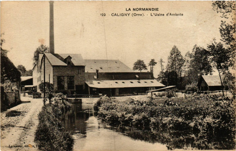 Carte postale ancienne Caligny - L'Usine d'Amiante à Caligny