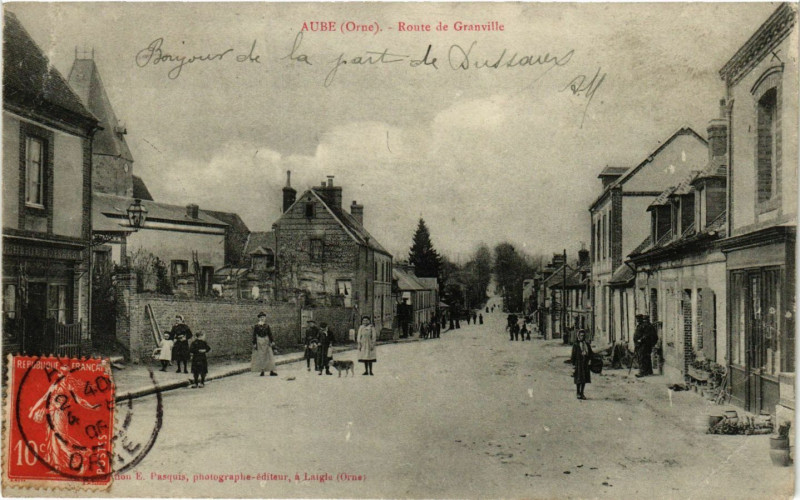 Carte postale ancienne Aube - Route de Granville à Aube