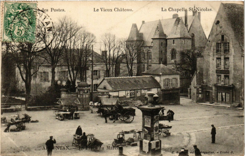 Carte postale ancienne Argentan - La Place du Marche à Argentan