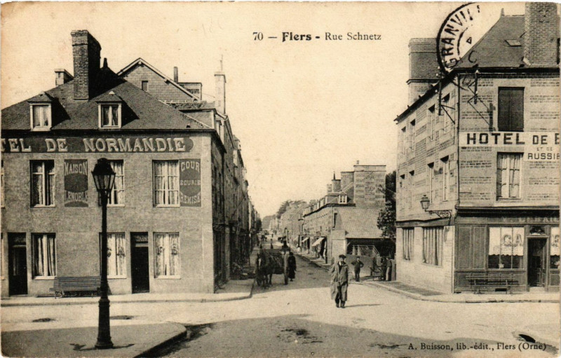 Carte postale ancienne Flers - Rue Schnetz à Flers