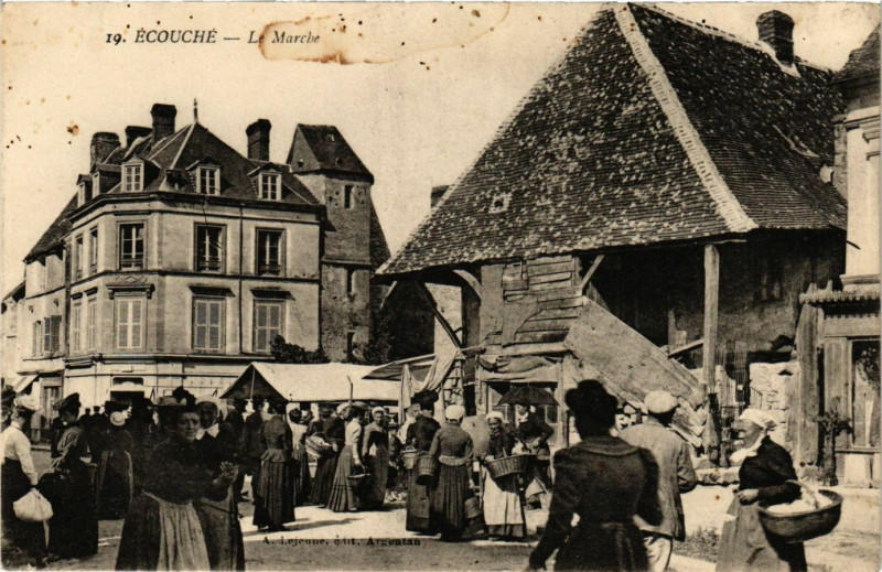 Carte postale ancienne Ecouche - Le Marche