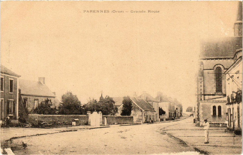 Carte postale ancienne Parennes - Grande Route