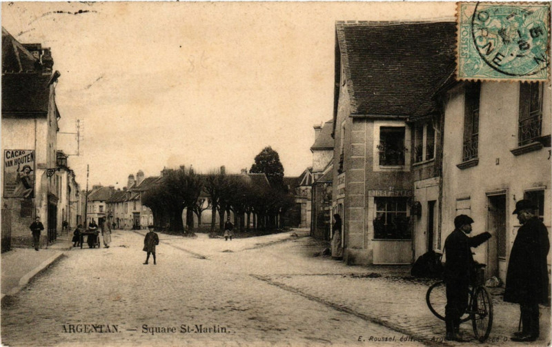Carte postale ancienne Argentan - Square Saint-Martin à Argentan
