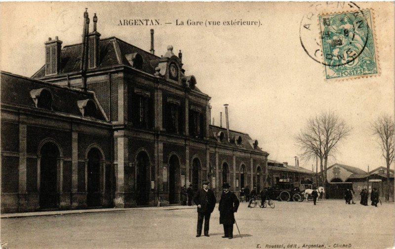 Carte postale ancienne Argentan - La Gare à Argentan