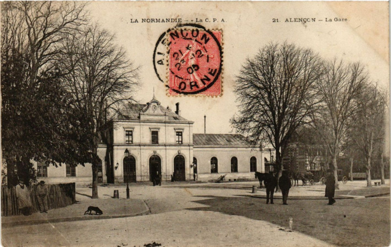 Carte postale ancienne Alencon - La Gare à Alençon