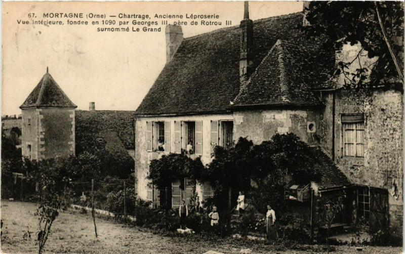 Carte postale ancienne Mortagne(Orne) --Chartrage, Ancienne Léproserie-Vue intérieure... à Ri