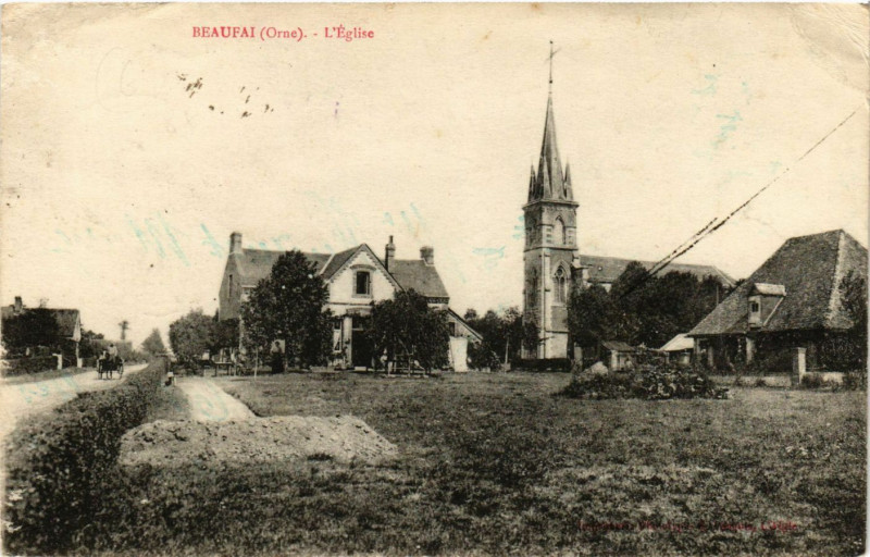 Carte postale ancienne Beaufai (Orne) - L'Eglise à Beaufai