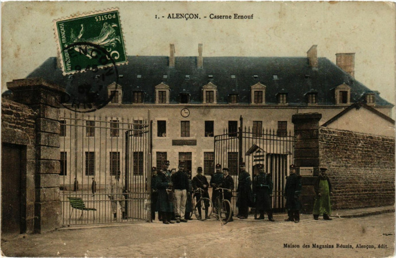 Carte postale ancienne Alencon - Caserne Ernouf à Alençon