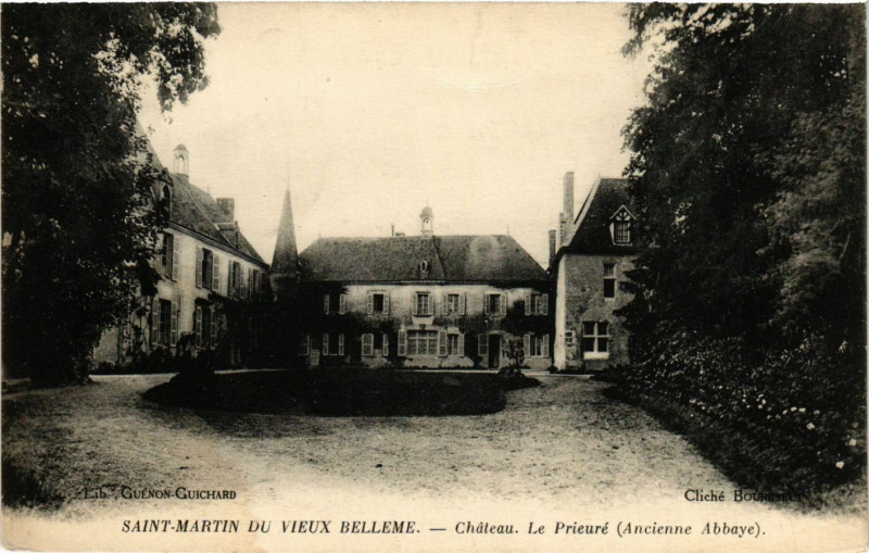 Carte postale ancienne Saint-Martin du Vieux Belleme-Cháteau. Le Prieuré (Ancienne Abbaye à Ri