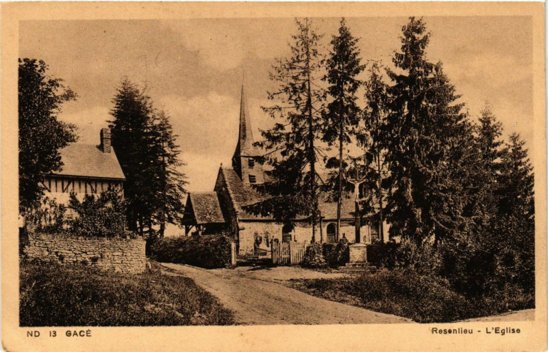 Carte postale ancienne Gacé - Resenilieu - L'Eglise à Gacé