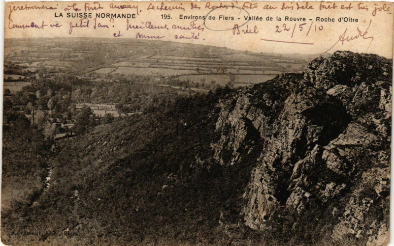 Carte postale ancienne Environs de Flers - Vallée de la Rouvre -Roche l'Oitre à Flers