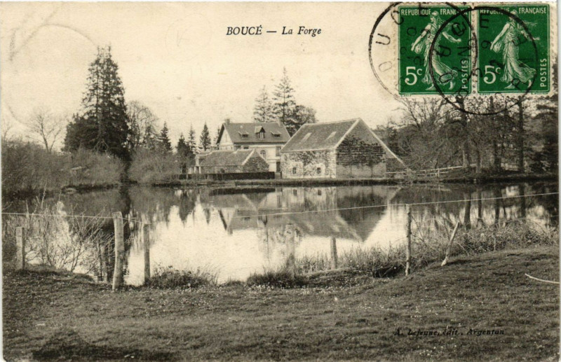 Carte postale ancienne Boucé- La Forge à Boucé