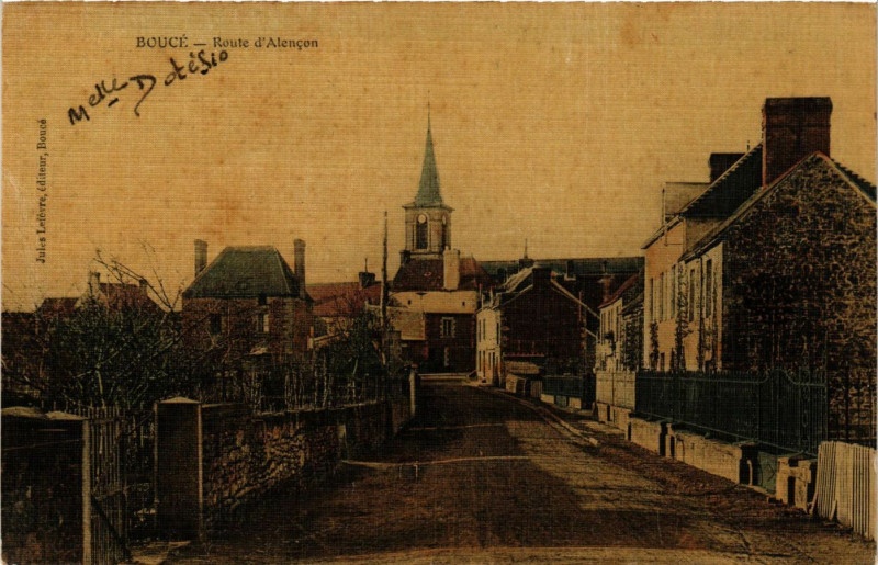 Carte postale ancienne Boucé - Route d'Alencon à Boucé