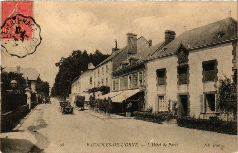 Carte postale ancienne Bagnoles-de-l'Orne -L'Hotel de Paris à Ri