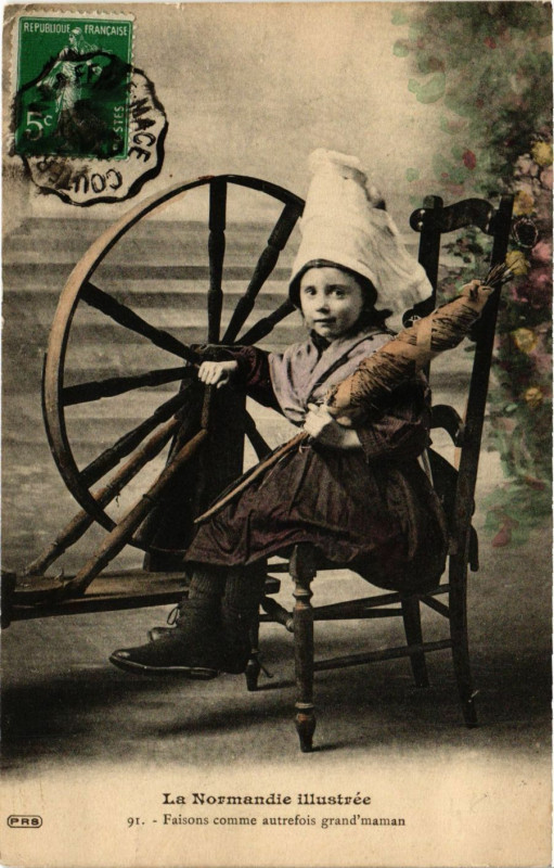 Carte postale ancienne La Normandie - Faisons comme autrefois grand'mamam