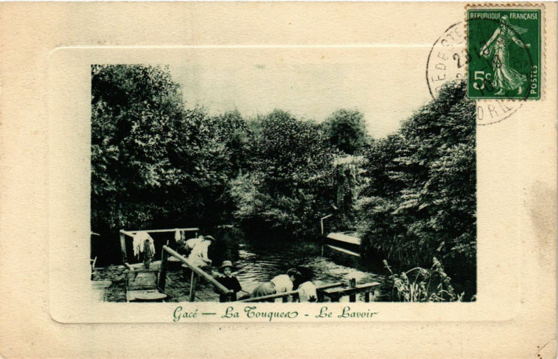 Carte postale ancienne Gacé - La Coucuea - Le Lavoir à Gacé