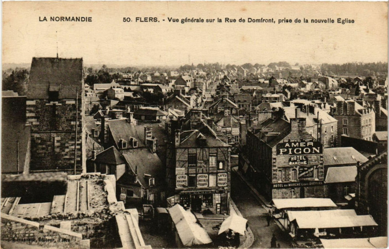 Carte postale ancienne Flers- Vue générale sur la Rue de Domfront,prise de la nouvelle à Flers