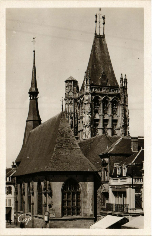 Carte postale ancienne Laigle - Eglise Saint-Martin à Sai