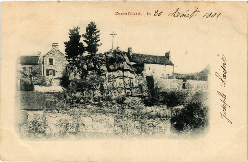 Carte postale ancienne Domfront ,le.... 30 Aout 1901