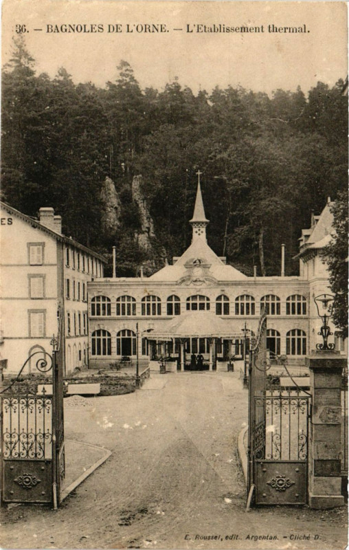 Carte postale ancienne Bagnoles de l'Orne -L'Etablissement thermal