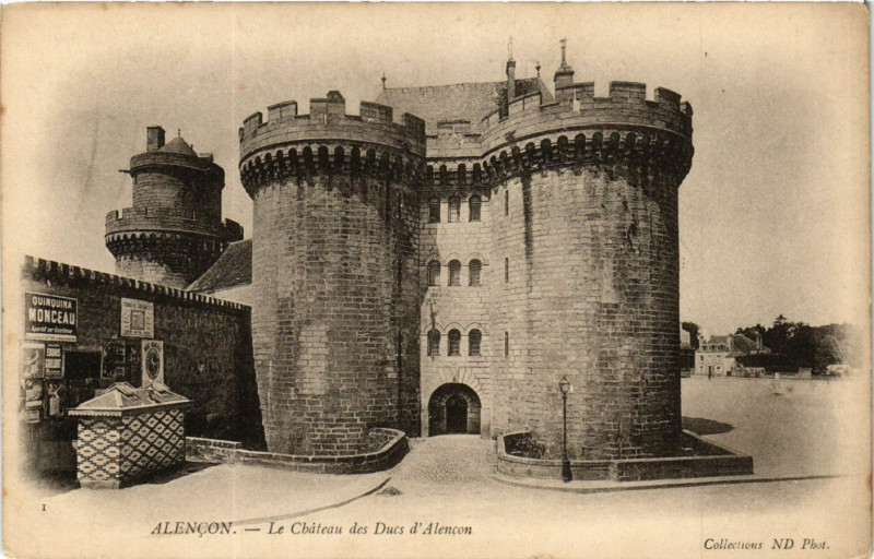 Carte postale ancienne Alencon - Le Cháteau des Ducs d'Alencon à Alençon