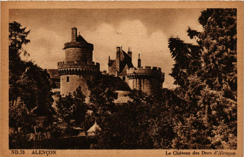 Carte postale ancienne Alencon - Le  Cháteau  des Ducs d'Alencon à Alençon