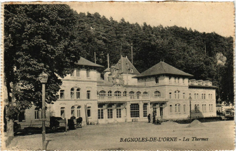 Carte postale ancienne Bagnoles-de-L'Orne - Les Thermes