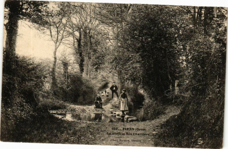 Carte postale ancienne Flers(orne) .- Le ohemin des chartiers à Flers