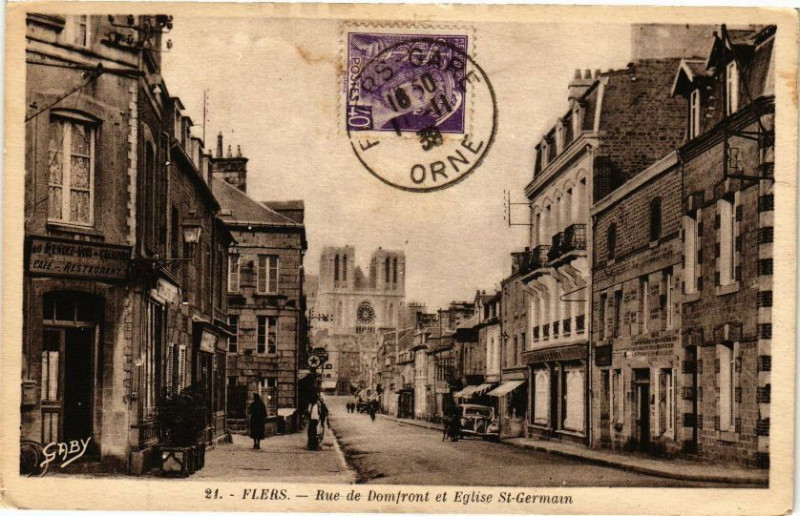 Carte postale ancienne Flers .- Rue de domfront et eglise st germain à Flers