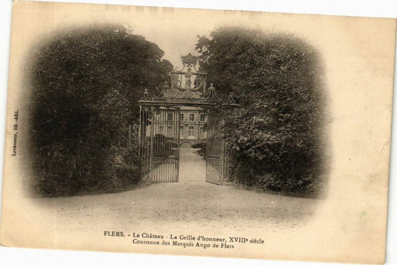 Carte postale ancienne Flers .- Le chateau - La grille à Flers