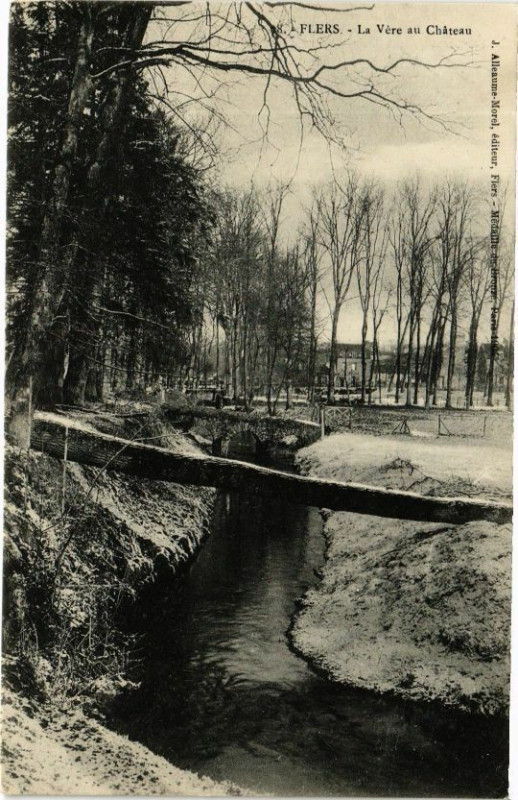 Carte postale ancienne Flers .- La vere au chateau à Flers