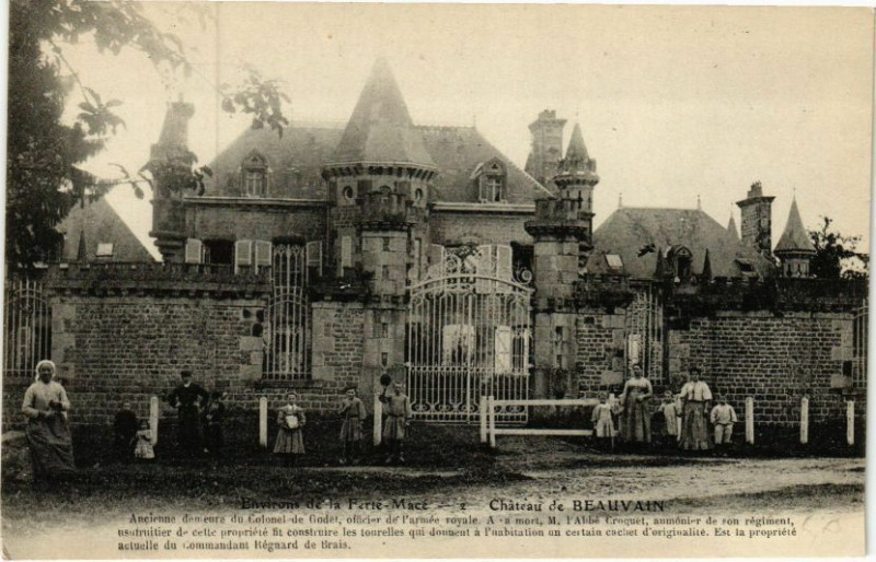 Carte postale ancienne Environs de la ferte mace .- Chateau e beauvain à Macé