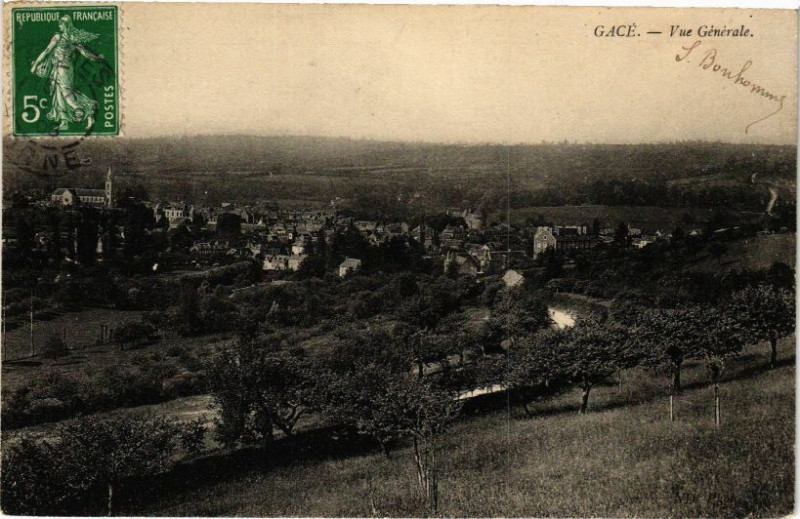 Carte postale ancienne Gace -Vue générale à Gacé