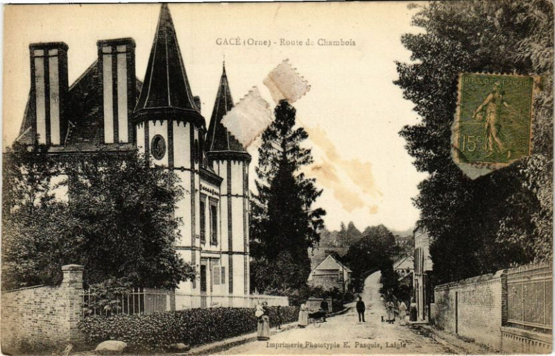 Carte postale ancienne Gace - Route de Chambois à Gacé
