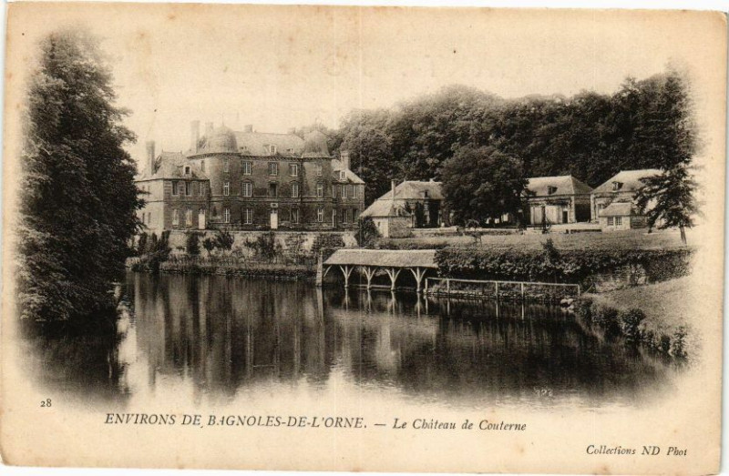 Carte postale ancienne Environs de Bagnoles-de-l'Orne - Le Chateau de Couterne