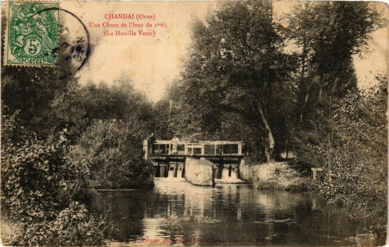 Carte postale ancienne Chandai une chute de l'iton de à Chandai