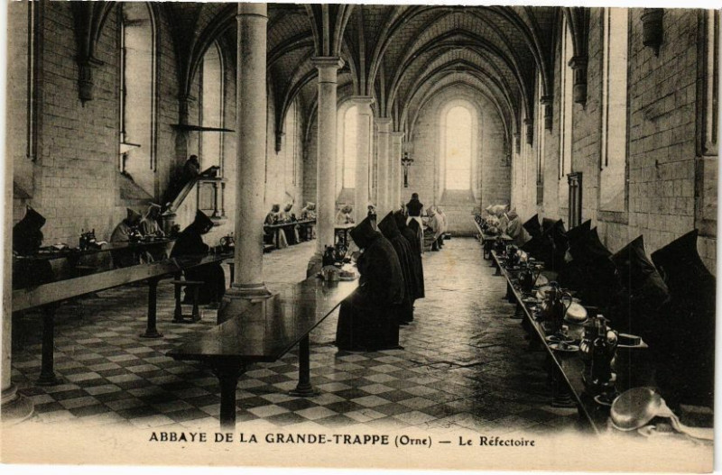 Carte postale ancienne Abbaye de la Grande Trappe - Le Réfectoire