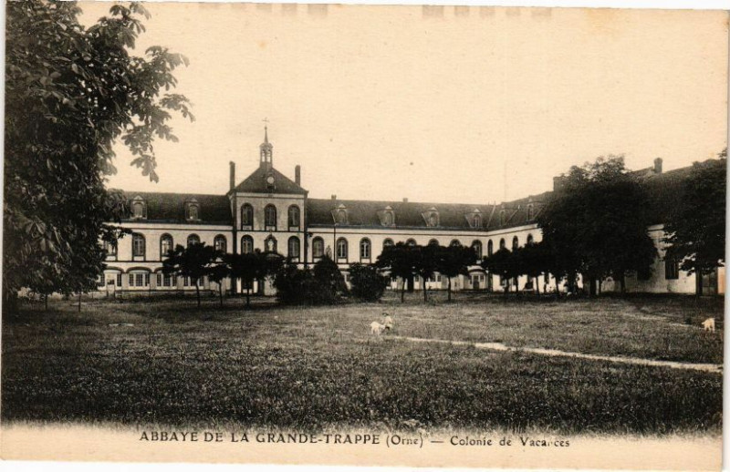 Carte postale ancienne Abbaye de la Grande Trappe - Colonie de vacarces