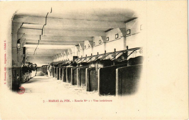 Carte postale ancienne Haras-du-Pin - Ecuire no 1