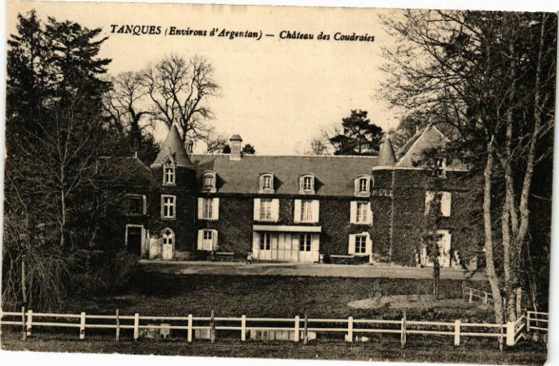 Carte postale ancienne Tanques - Chateau des Coudraies à Tanques
