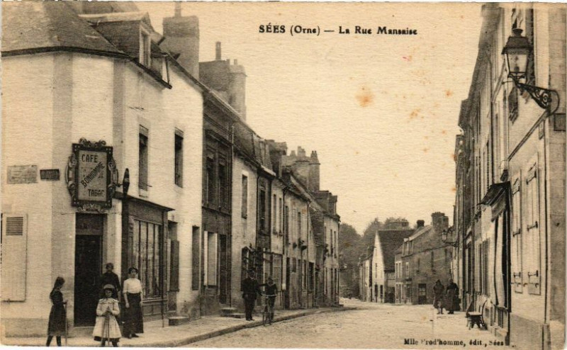 Carte postale ancienne Sees - La Rue Mansaise à Sées