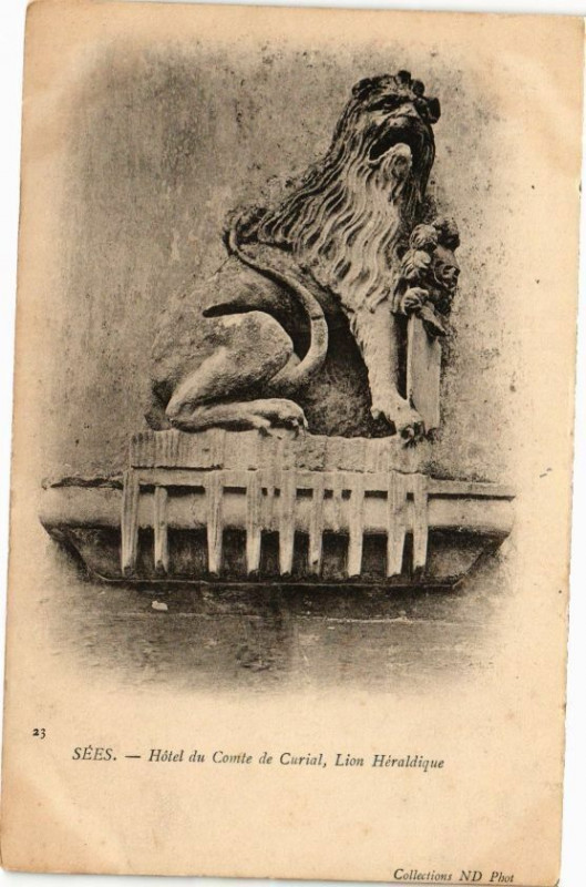 Carte postale ancienne Sees - Hotel du Comte de Curial, Lion Héraldique à Sées