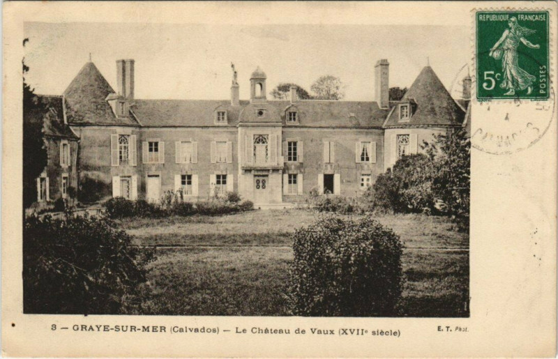 Carte postale ancienne Graye-sur-Mer - Le Chateau de Vaux à Graye-sur-Mer