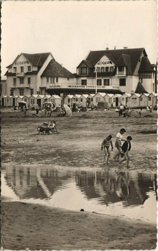 Carte postale ancienne Villers-sur-Mer - La Plage à Villers-sur-Mer