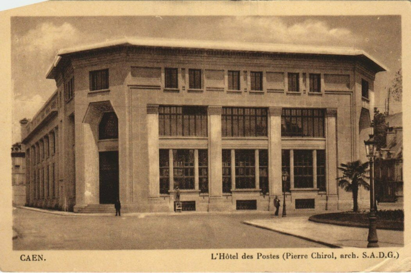 Carte postale ancienne Caen - L'Hotel des Postes à Caen