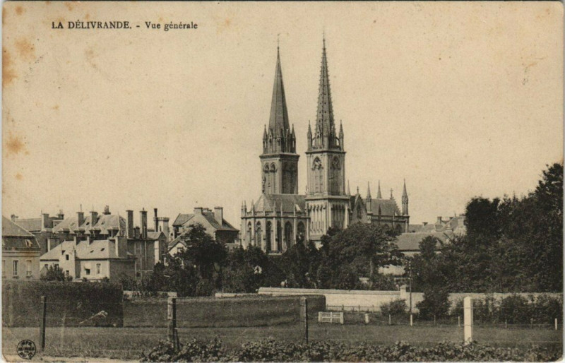 Carte postale ancienne La Delivrande - Vue Générale