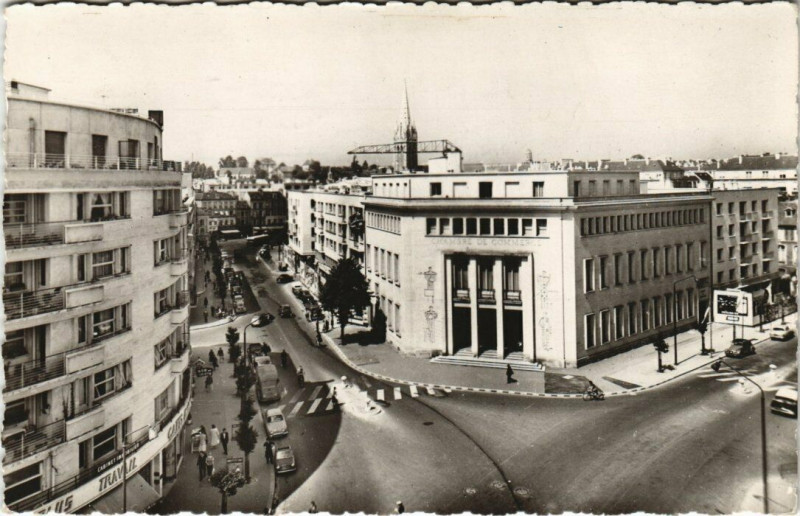 Carte postale ancienne Caen - La Chambre de Commerce à Caen