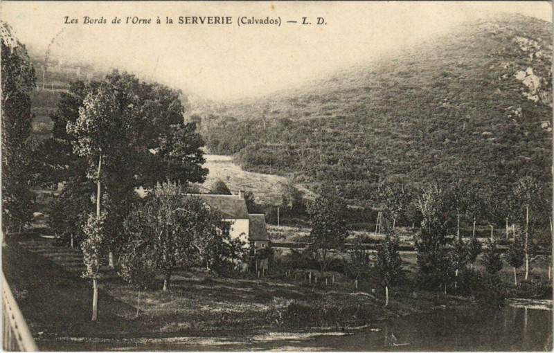 Carte postale ancienne Les Bords de L'Orne a la Serverie