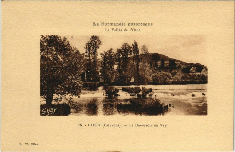 Carte postale ancienne Clecy - Le Déversoir du Vey à Clécy