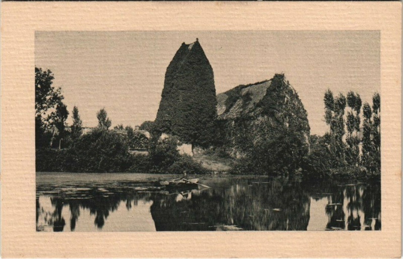 Carte postale ancienne Cricqueboeuf - L'Eglise à Cricqueboeuf